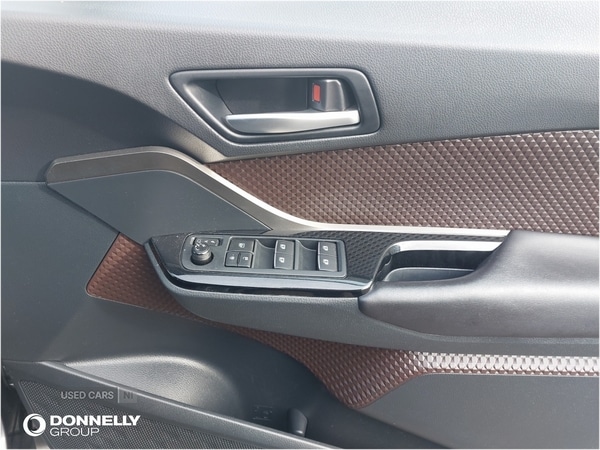 Used Toyota C-HR 2018 for sale - 78128300: Photo 21