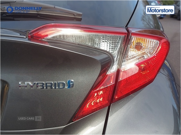 Used Toyota C-HR 2018 for sale - 78128300: Photo 24