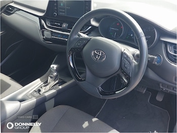 Used Toyota C-HR 2023 for sale - 78901763: Photo