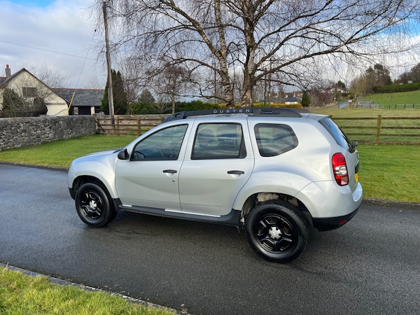 Used Dacia Duster 2017 for sale - 73856243: Photo 2