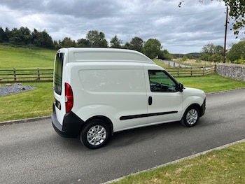 Used Vauxhall Combo 2018 for sale - 75899748: Photo