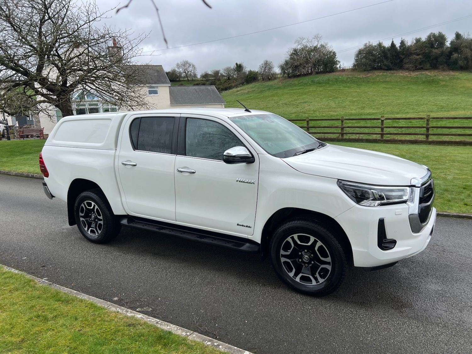 Used Toyota Hilux 2021 for sale - 77756921: Photo 4