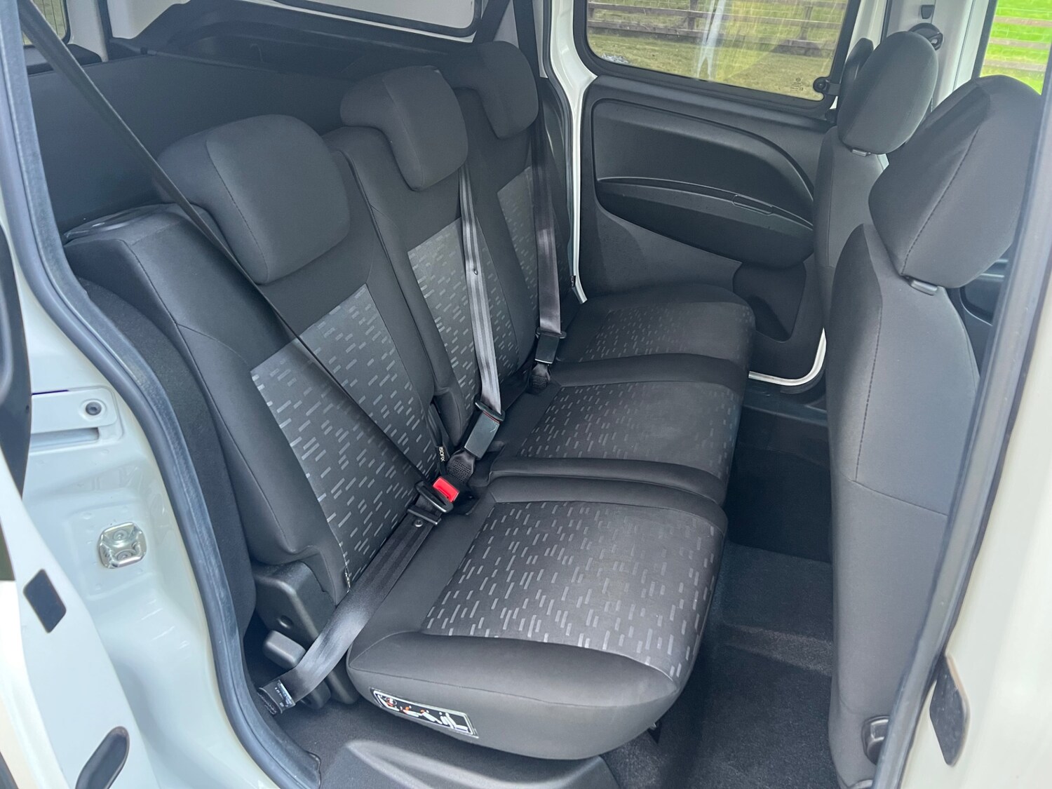 Used Vauxhall Combo 2018 for sale - 77661881: Photo 6
