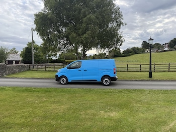 Used Vauxhall Vivaro 2024 for sale - 79436328: Photo