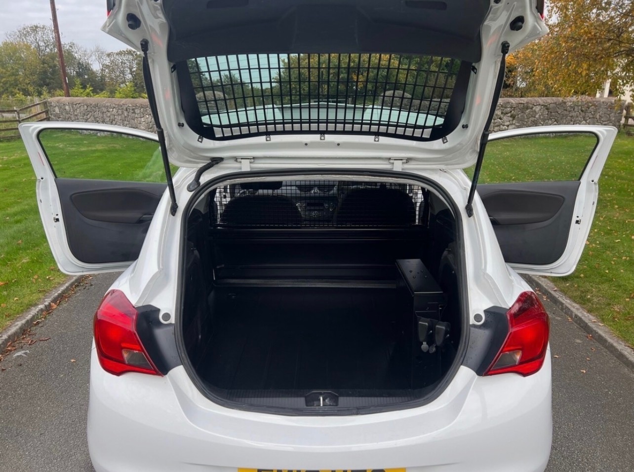 Used Vauxhall Corsa 2018 for sale - 76831869: Photo 10