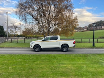 Toyota - Hilux