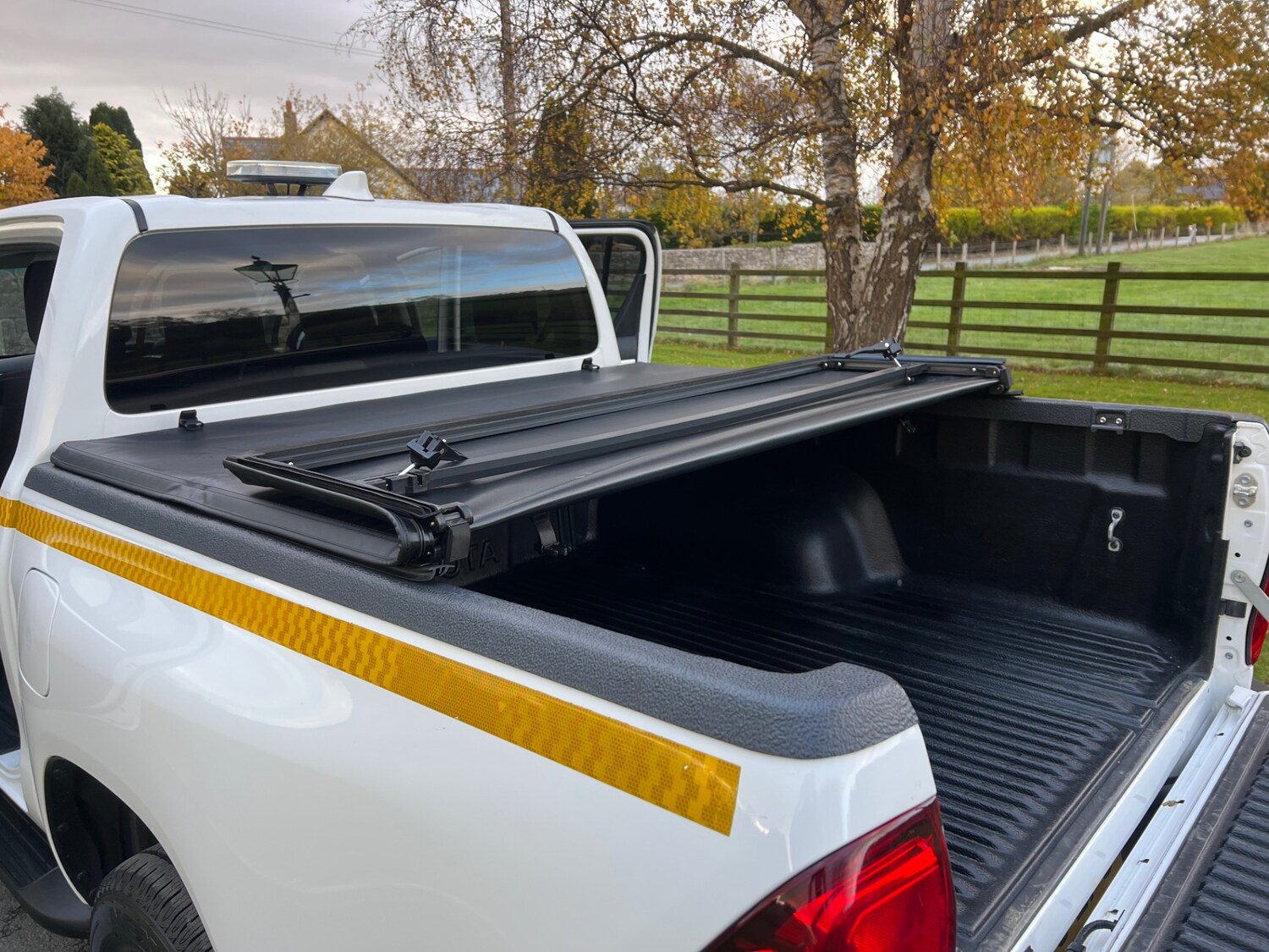 Used Toyota Hilux 2023 for sale - 76397202: Photo 21