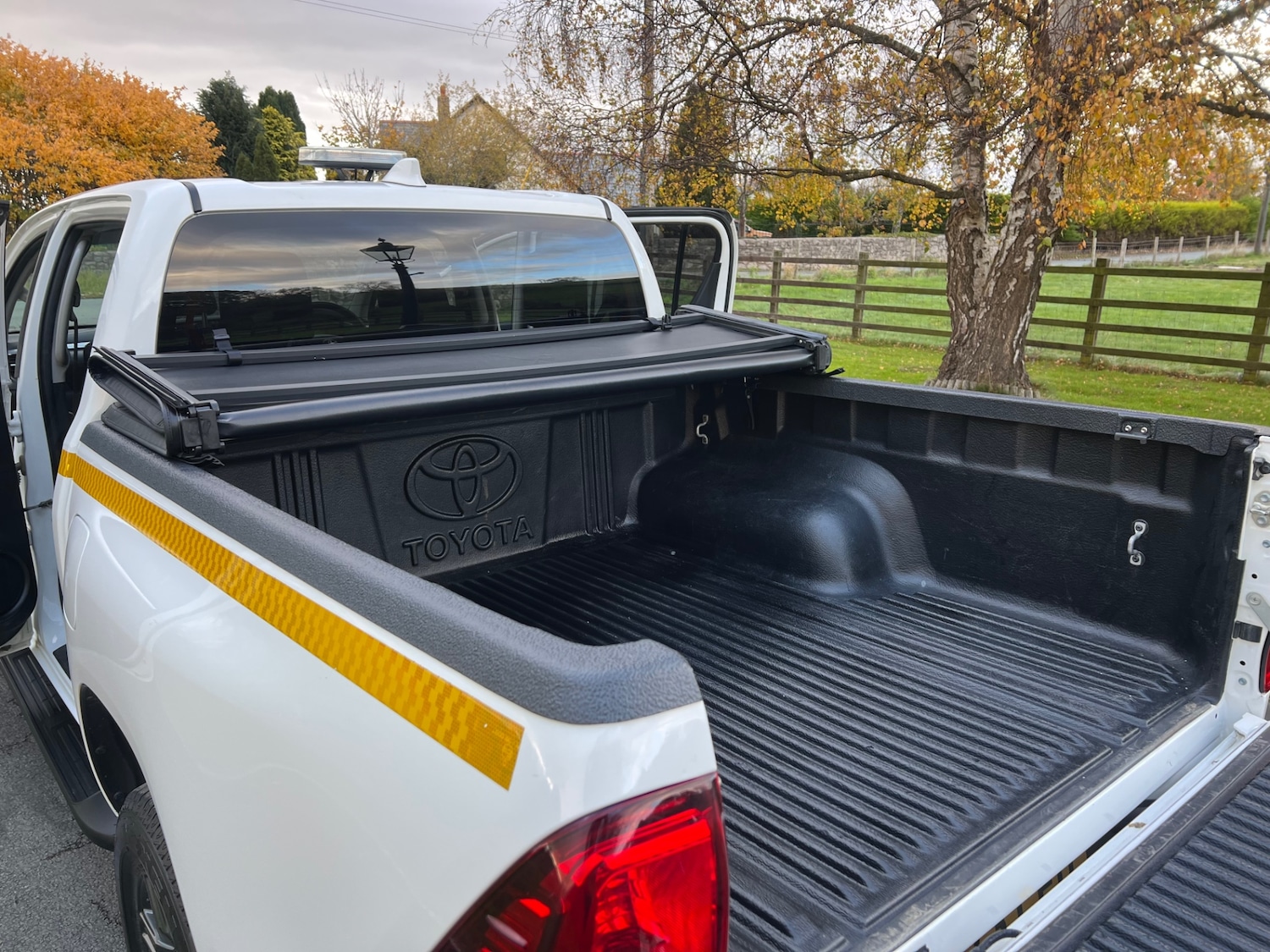 Used Toyota Hilux 2023 for sale - 76397202: Photo 22