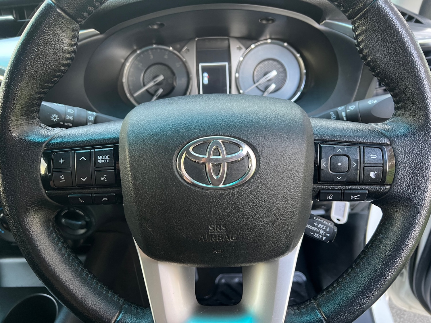 Used Toyota Hilux 2023 for sale - 76397202: Photo 9