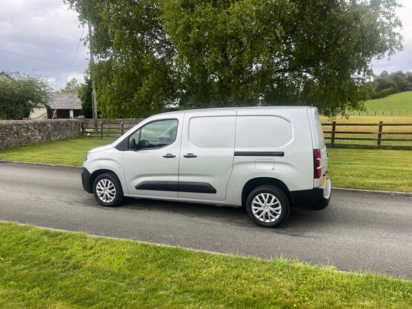 Used Citroen Berlingo 2020 for sale - 74847219: Photo 2