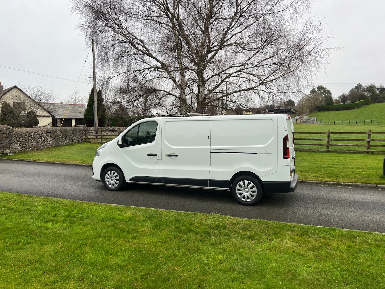 Used Nissan NV300 2021 for sale - 76987132: Photo 2