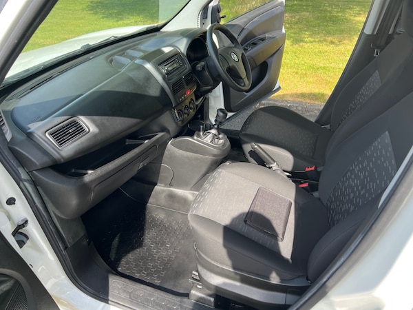 Used Vauxhall Combo 2018 for sale - 74749184: Photo 7