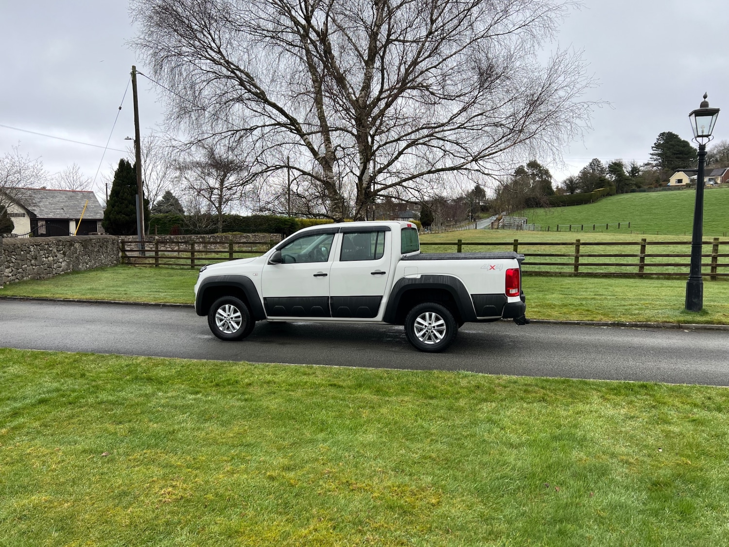Used Volkswagen Amarok 2015 for sale - 77782017: Photo 2