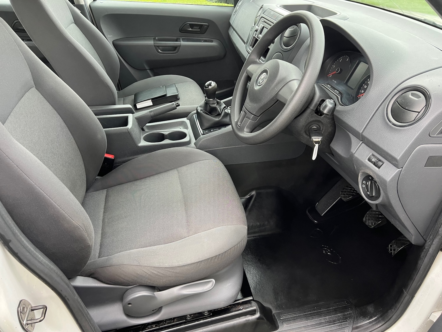 Used Volkswagen Amarok 2015 for sale - 77782017: Photo 5