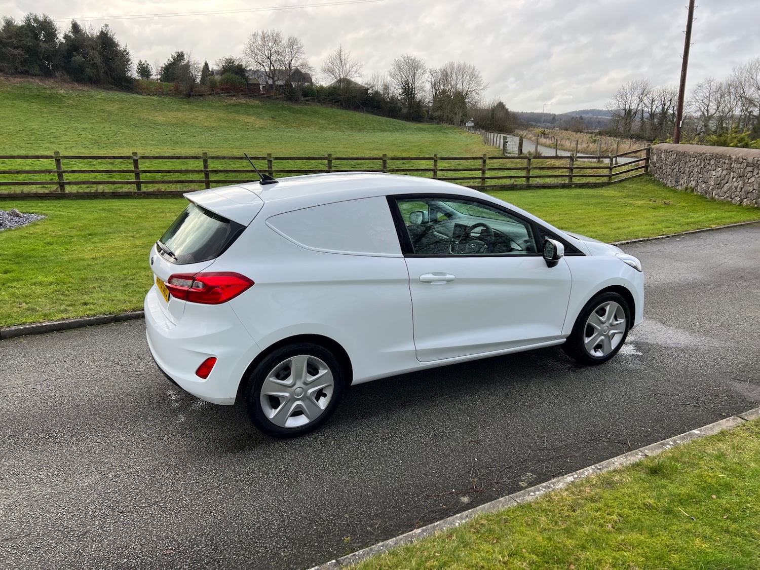Used Ford Fiesta 2020 for sale - 77500980: Photo 3