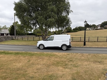 Used Ford Transit Courier 2024 for sale - 79308439: Photo