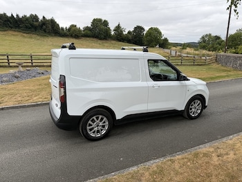 Used Ford Transit Courier 2024 for sale - 79308439: Photo