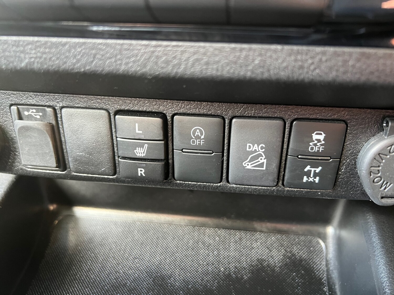 Used Toyota Hilux 2021 for sale - 76377001: Photo 17