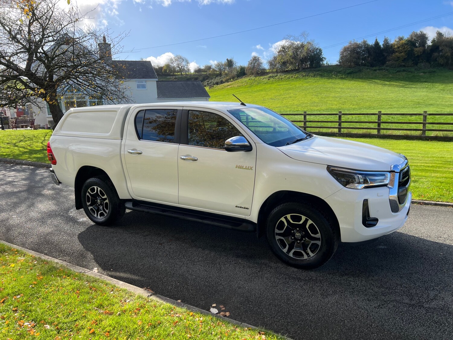 Used Toyota Hilux 2021 for sale - 76377001: Photo 4