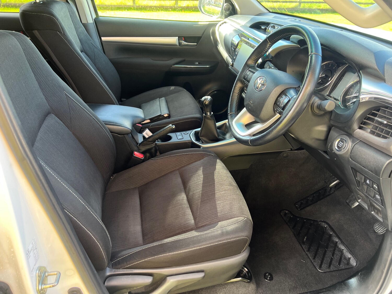 Used Toyota Hilux 2021 for sale - 76377001: Photo 5