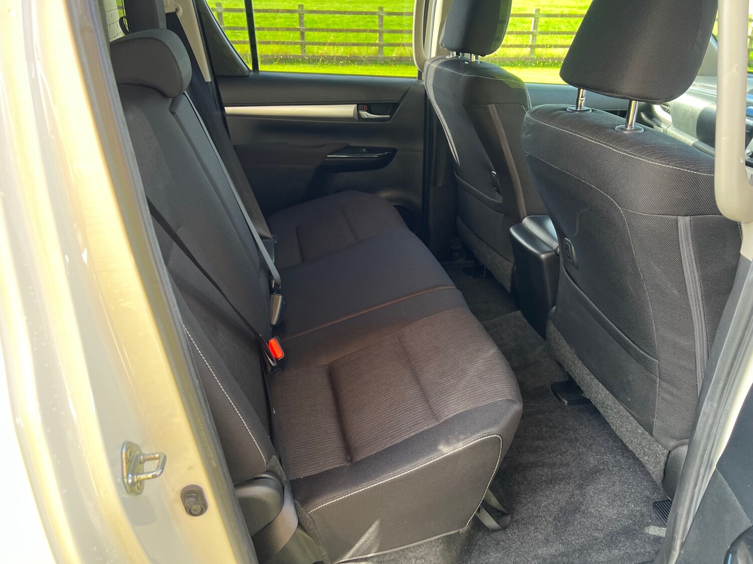 Used Toyota Hilux 2021 for sale - 76377001: Photo 6