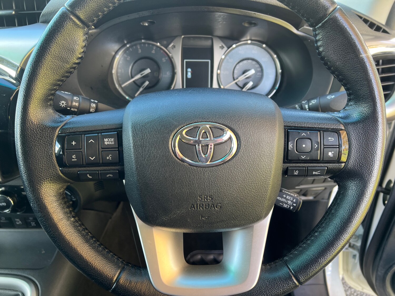 Used Toyota Hilux 2021 for sale - 76377001: Photo 9