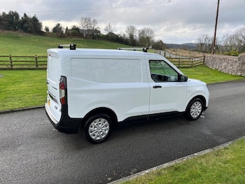 Used Ford Transit Courier 2024 for sale - 78507849: Photo