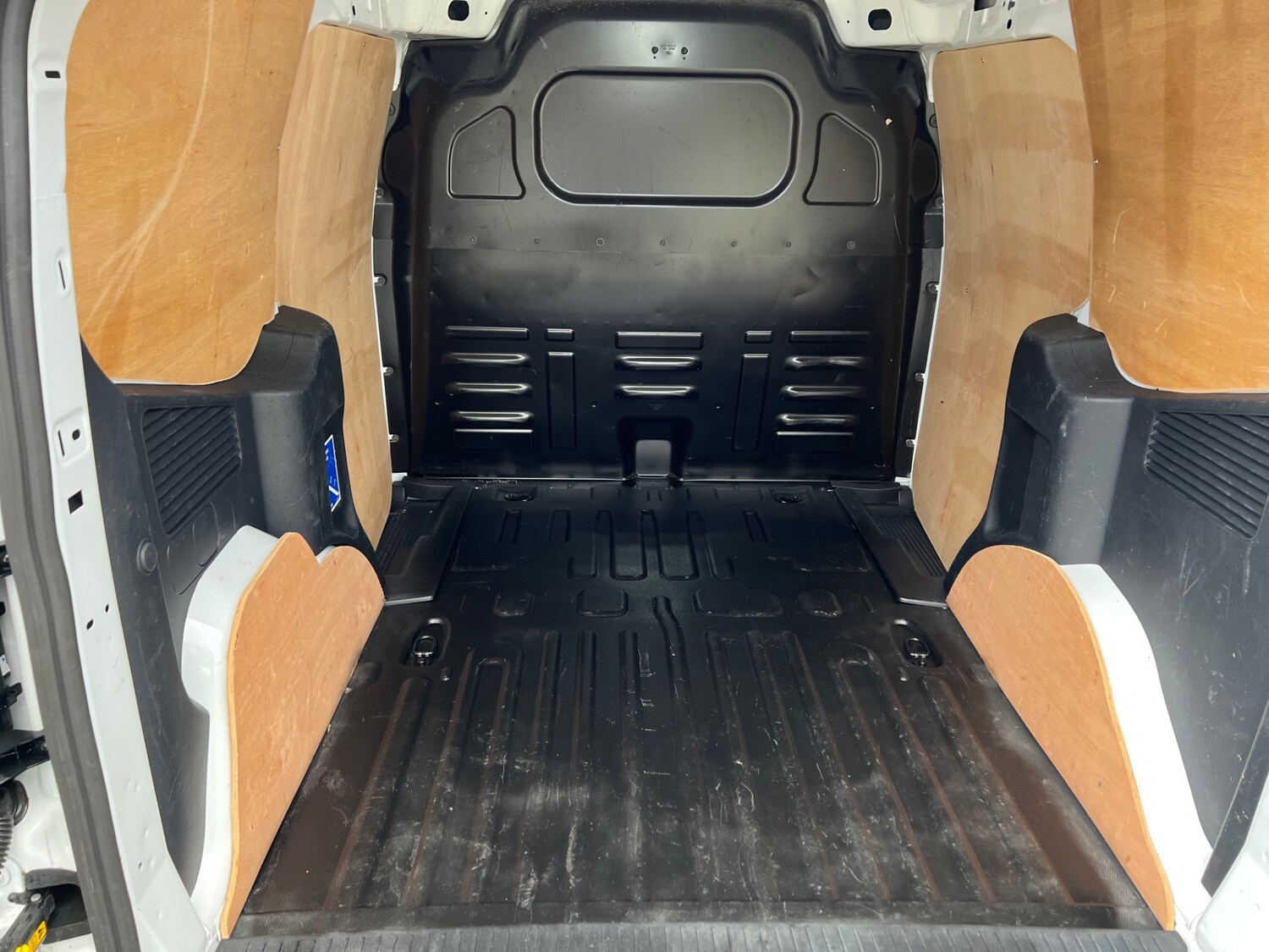 Used Ford Transit Courier 2024 for sale - 77500696: Photo 16