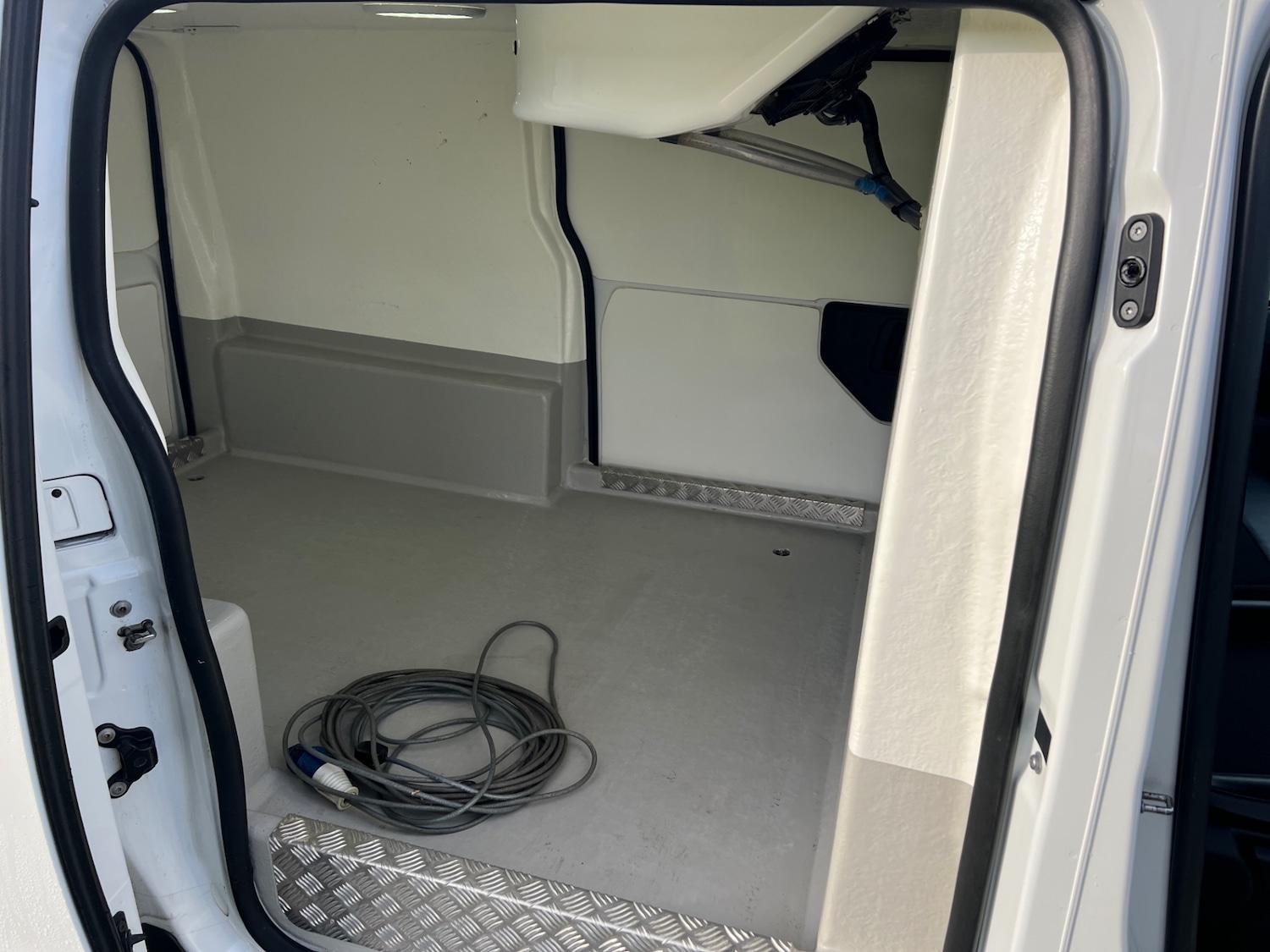 Used Vauxhall Vivaro 2021 for sale - 77629115: Photo 14