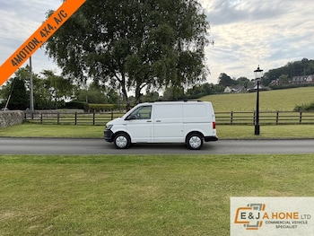Used Volkswagen Transporter 2019 for sale - 79436208: Photo