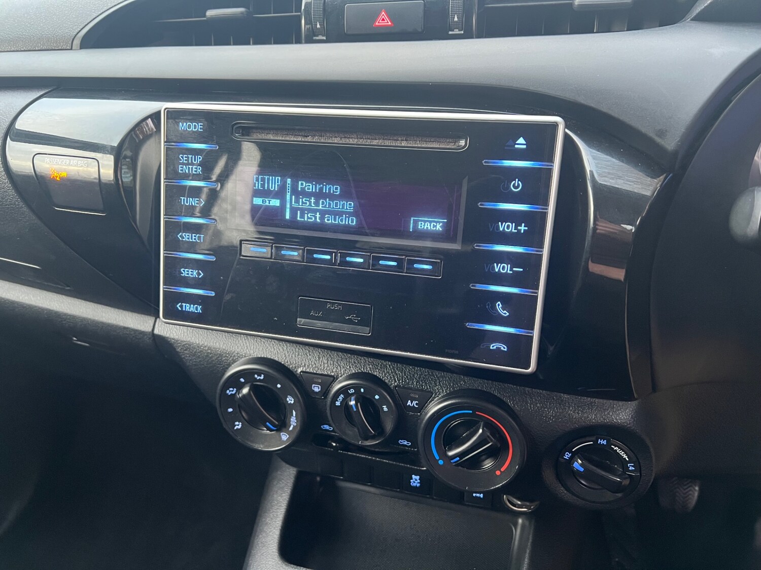 Used Toyota Hilux 2019 for sale - 76387439: Photo 12