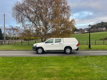 Toyota - Hilux