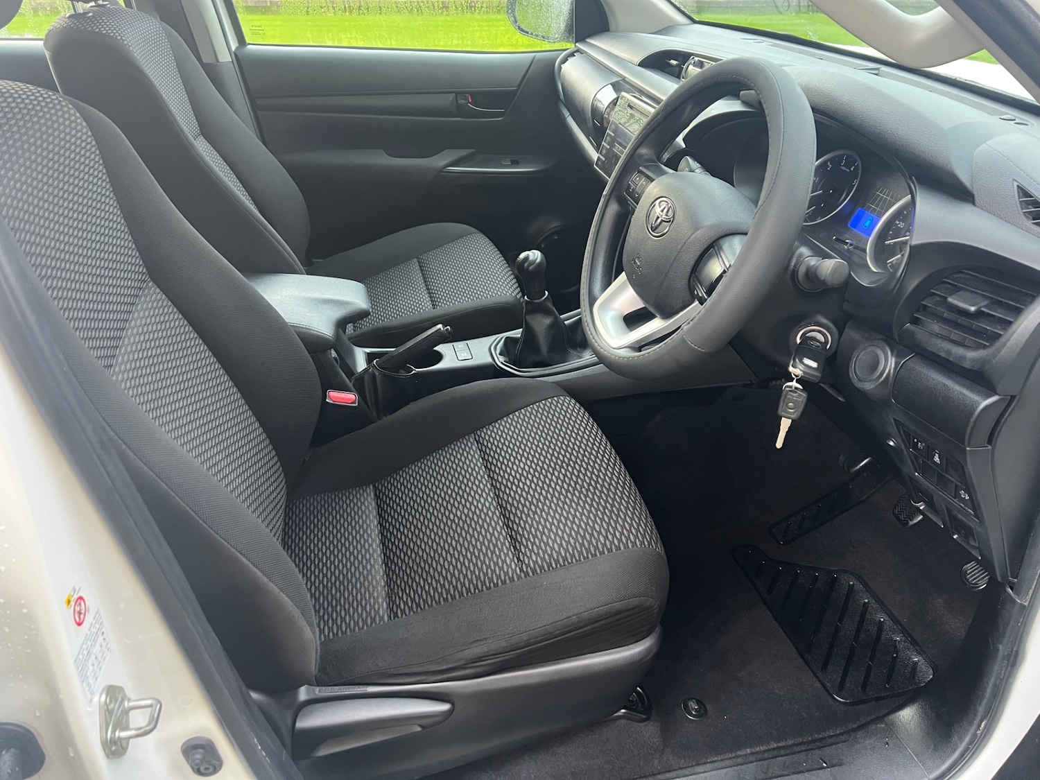 Used Toyota Hilux 2019 for sale - 76387439: Photo 5