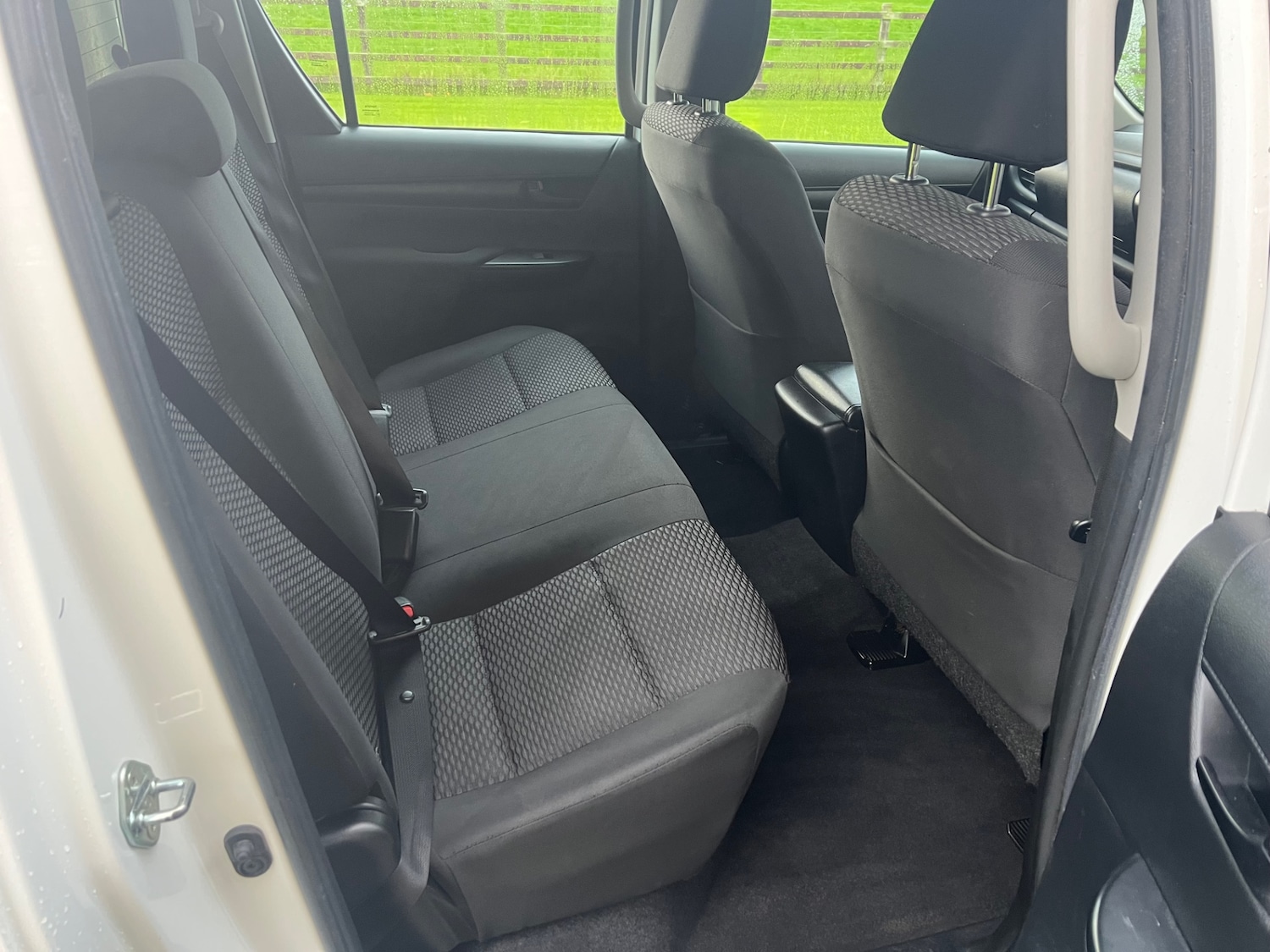 Used Toyota Hilux 2019 for sale - 76387439: Photo 6