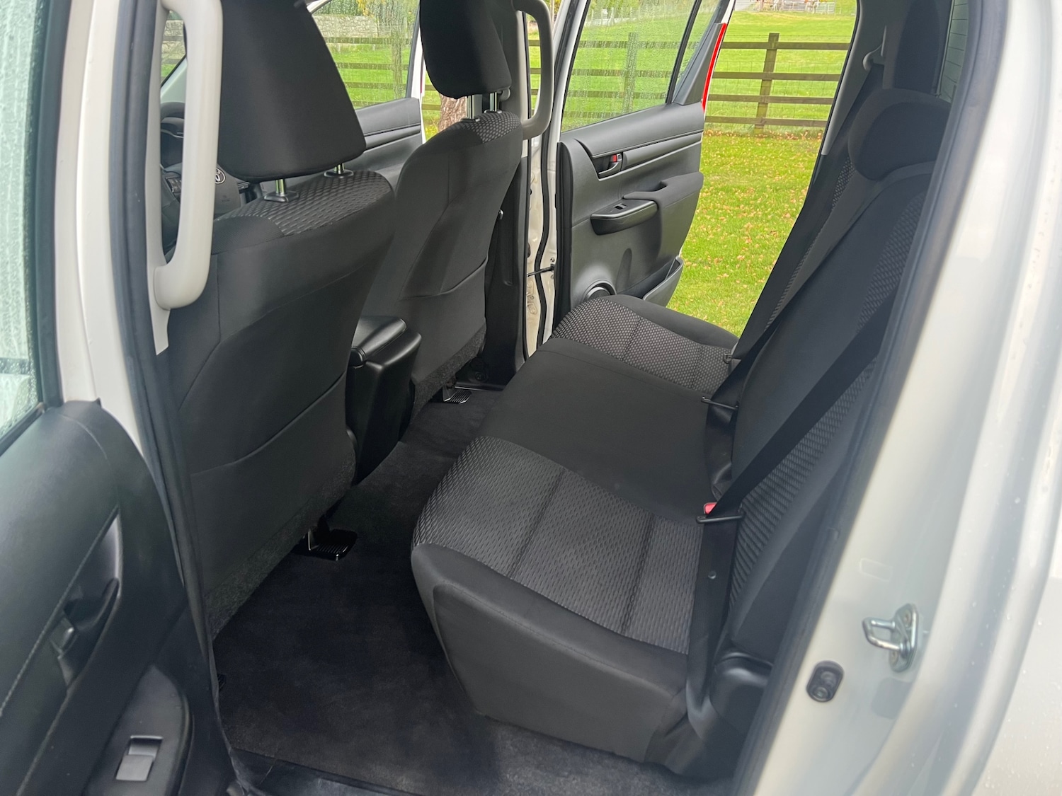Used Toyota Hilux 2019 for sale - 76387439: Photo 7