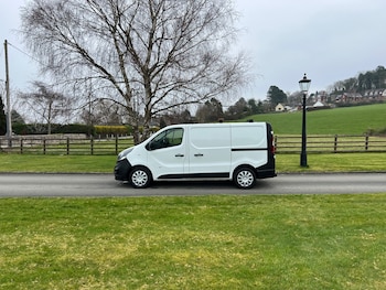 Vauxhall Vivaro feature image