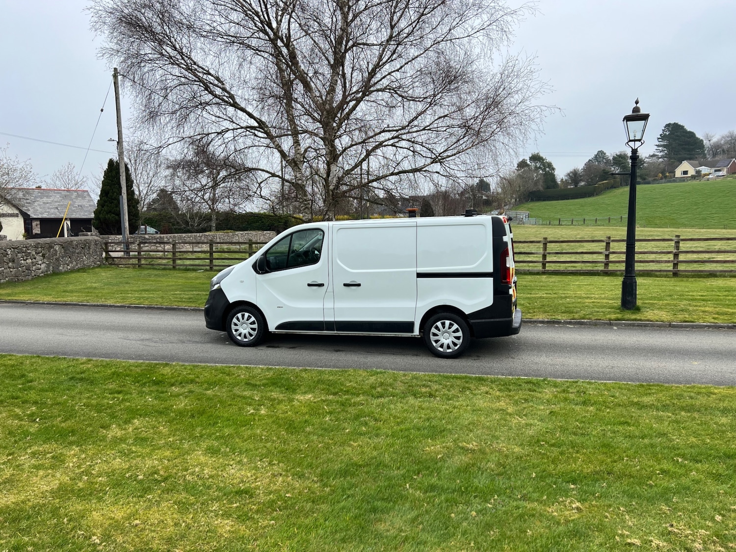 Used Vauxhall Vivaro 2018 for sale - 77980084: Photo 2