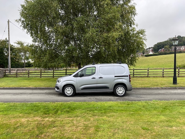 Used Vauxhall Combo 2019 for sale - 75399686: Photo 1