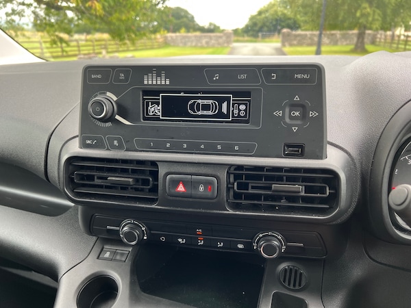 Used Vauxhall Combo 2019 for sale - 75399686: Photo 9