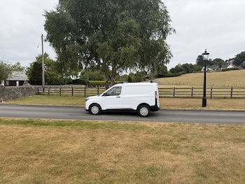 Used Ford Transit Courier 2024 for sale - 79436325: Photo