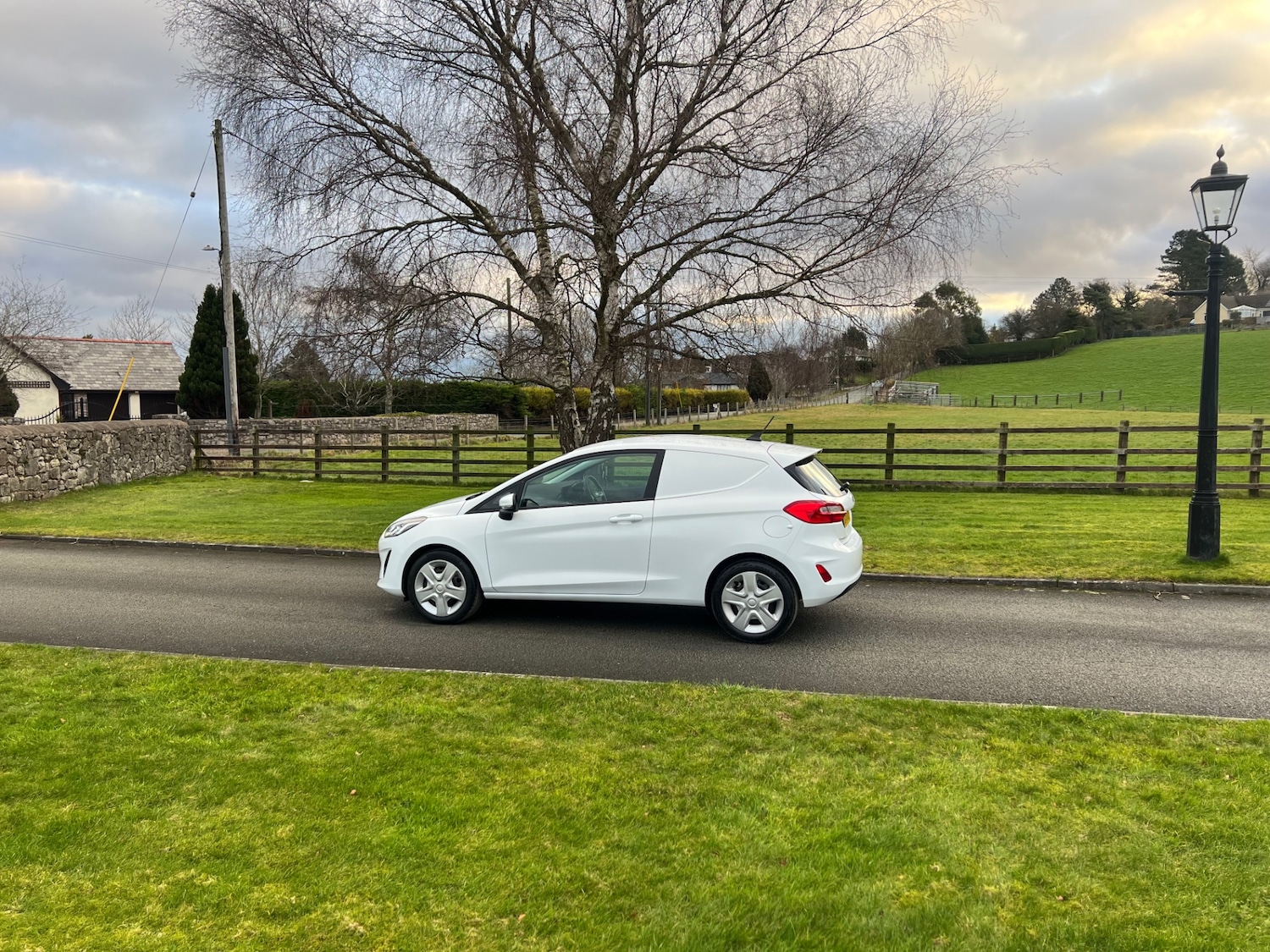 Used Ford Fiesta 2020 for sale - 77649699: Photo 2