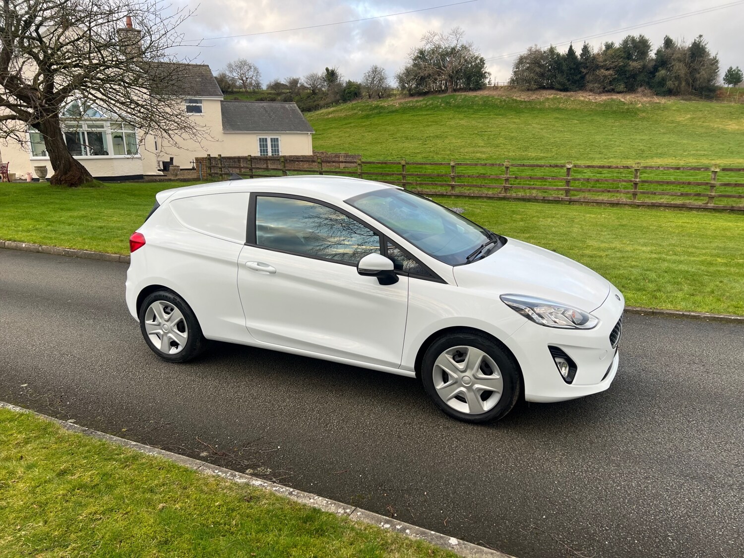 Used Ford Fiesta 2020 for sale - 77649699: Photo 4