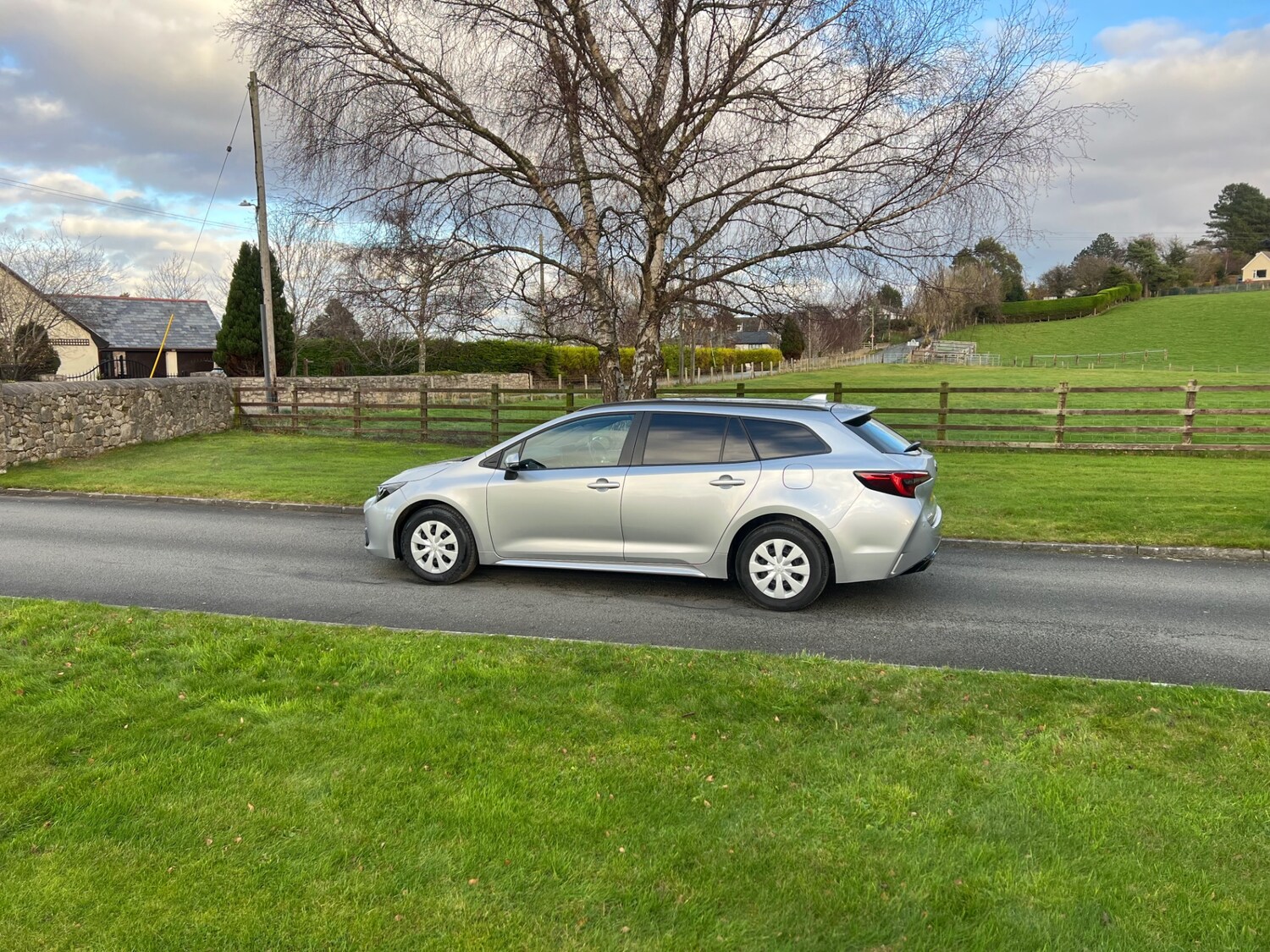 Used Toyota Corolla 2024 for sale - 76924726: Photo 2