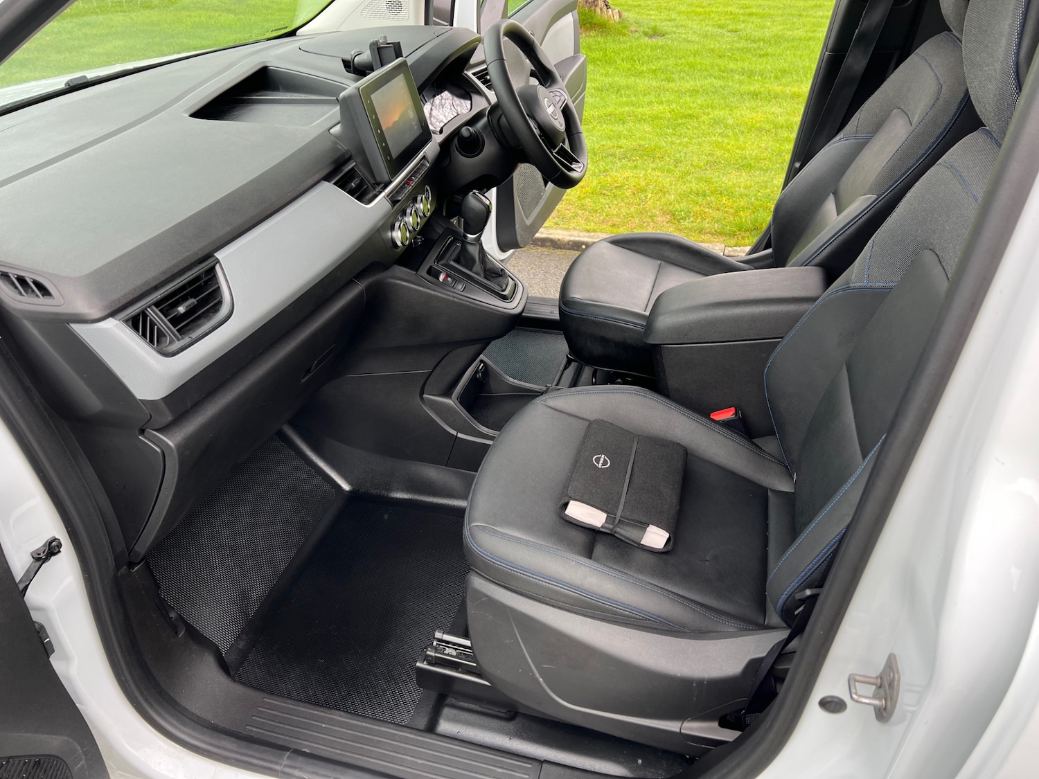 Used Nissan Other 2023 for sale - 77782005: Photo 6