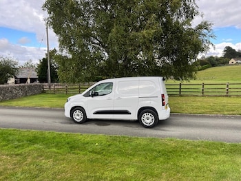 Used Vauxhall Combo 2024 for sale - 79436357: Photo
