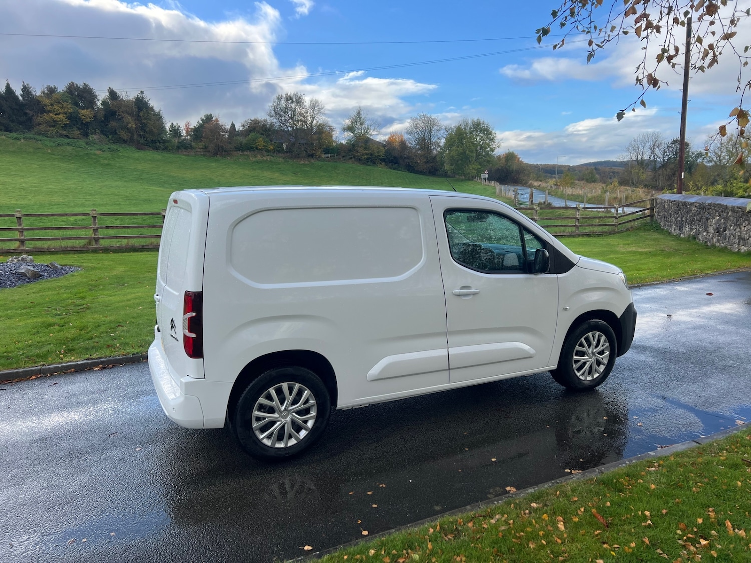 Used Citroen Berlingo 2023 for sale - 76369428: Photo 3