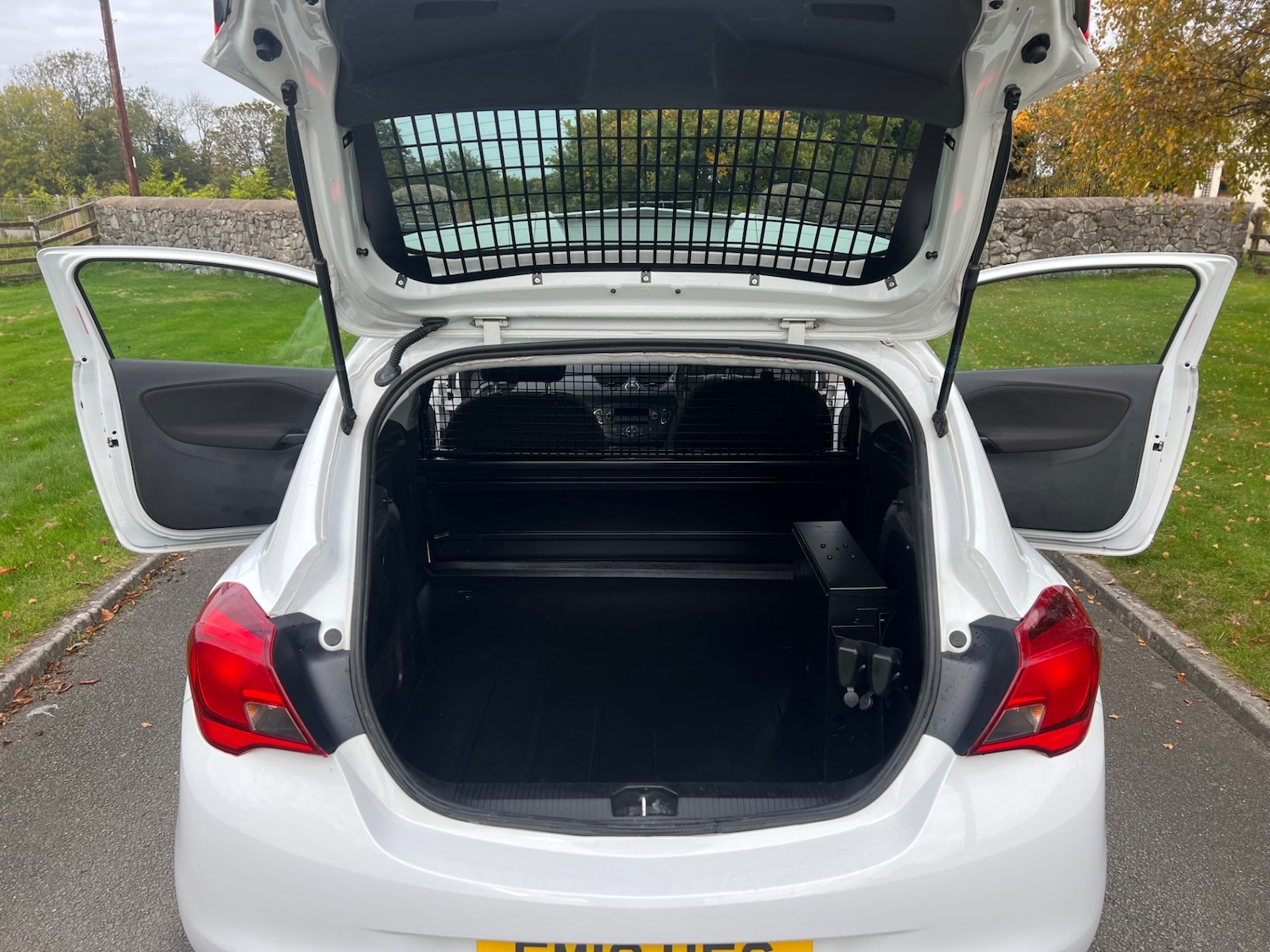 Used Vauxhall Corsa 2018 for sale - 76305717: Photo 10