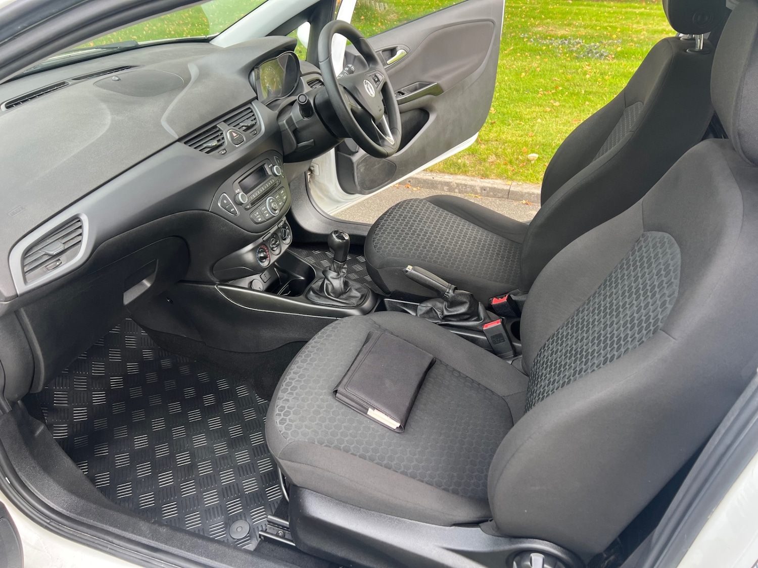 Used Vauxhall Corsa 2018 for sale - 76305717: Photo 6