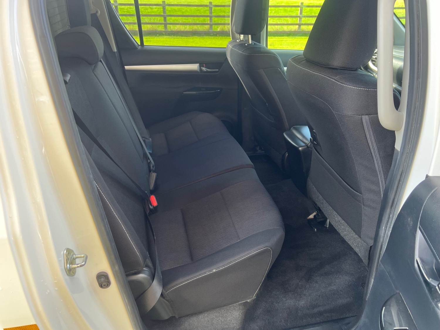 Used Toyota Hilux 2021 for sale - 76377010: Photo 6