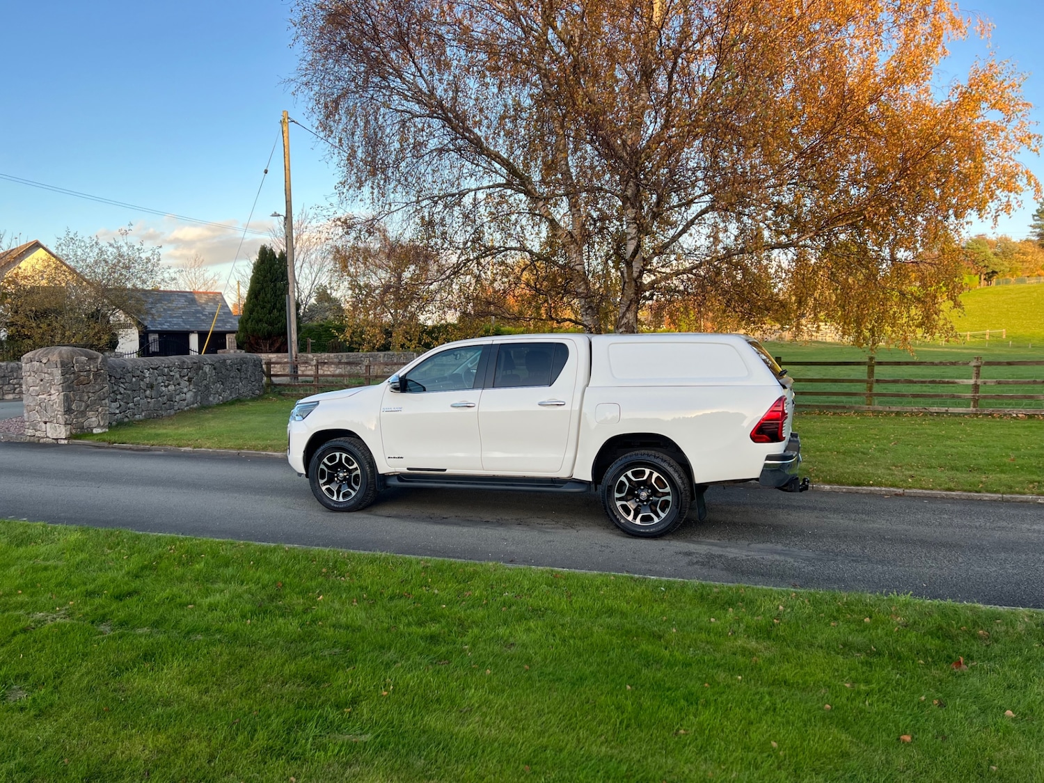 Used Toyota Hilux 2021 for sale - 76407694: Photo 2